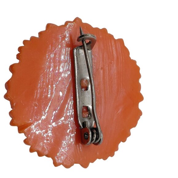 Celluloid chrysanthemum flower pin brooch - Picture 2 of 4